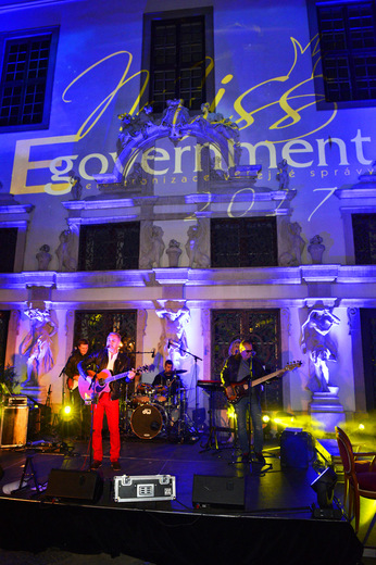 MISS EGOVERNMENT 2017- SMOKIE FOREVER